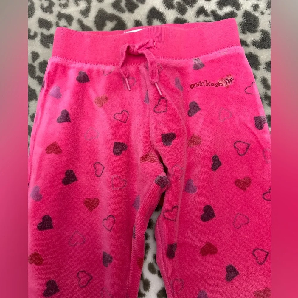 OshKosh B’gosh  Heart Graphic Velour Pants in Pink Size 4T Toddler